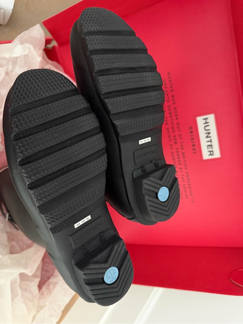 NIB Hunter Women’s Original Tall Rain Boots – Black – US 8 / EU 39 - Picture 4 of 9